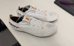 DMT KR SL Grösse 42 | Pogis Rennveloschuh | velomarkt.ch