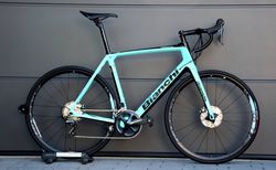 Bianchi Infinito CV Disc Ultegra kaufen in St. Gallen #2 | velomarkt.ch