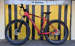 27.5 Zoll Erwachsenenfahrrad Aluminium 21-Gang ROT NEU | Neu & 24 Monate Rahmengarantie | velomarkt.ch
