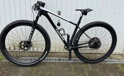 Merida Big.Nine 9000 (Modelljahr 2023) | Top Hardtail (Grösse S) für den Renneinsatz | velomarkt.ch