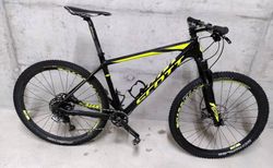 Scott Scale 700 RC Carbon 27.5 Hardtail MTB | Verkaufe mein Scott Scale 700 RC Carbon | velomarkt.ch