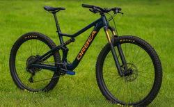 Orbea Rise M10 Carbon L | 612 Wh | Range Extender | 1’400 km | Orbea Rise M10 Carbon Gr. L mit nur 1’400 km. | velomarkt.ch