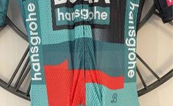 BORA Hansgrohe Radrennanzug, Grösse S kaufen in Solothurn #4 | velomarkt.ch