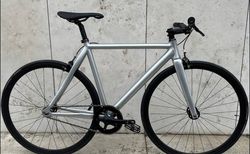 Tyrant Beastie Singlespeed | Tyrant Alu-Rahmen mit Carbongabel, Custom-Bau | velomarkt.ch