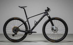 Custom Scott Scale Gravel RC -  9.2kg - All CARBON Parts - L 178-88cm | Custom Scott Scale Grave RC  - 9.2kg - L 178-188cm | velomarkt.ch