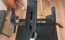 Zwift Ride + Wahoo Kickr Core with tablet mount and mat kaufen in Soleure #4 | velomarkt.ch