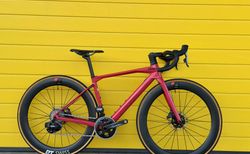 BMC Roadmachine 01, SRAM Force, DT ARC oder ERC Räder, Grösse 47 | BMC Roadmachine 01, SRAM Force, MY23 | velomarkt.ch