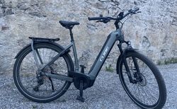 Sehr gepflegtes CUBE Kathmandu Tiefeinsteiger | Wenige Kilometer - in der Stadt gefahren | velomarkt.ch
