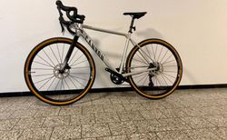 Canyon Grail 7 AL 2021 Grösse M Solid Silver | Canyon Grail 7 AL - Schimano GRX - Carbongabel | velomarkt.ch