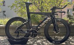Canyon Speedmax CFR Di2 | Canyon Speedmax CFR Di2 – Size M – Sparkle Stealth | velomarkt.ch