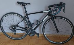 CUBE Attain SL Carbon Rennrad | Carbon Rennrad, schwarz/weiss, Grösse S | velomarkt.ch