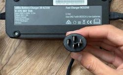 Bosch PowerPack 500 Akku und Fast Charger E-Bike kaufen in Graubünden #3 | velomarkt.ch