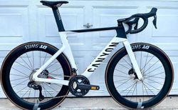 Canyon Aeroad CF SLX 8 Disc Di2 | Canyon Aeroad CF SLX 8 Disc Di2 | velomarkt.ch