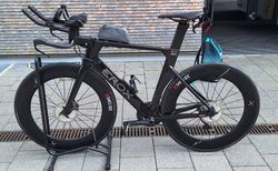 Triathlon Carbon Race Bike mit Zubehör | Nur bei Rennen gefahren/grosser Service 26 gemacht | velomarkt.ch
