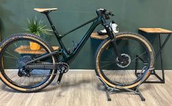 SCOTT Spark RC 2025 TOP Zustand 50% Rabatt | SCOTT Spark RC 2025 TOP Zustand 50% Rabatt | velomarkt.ch