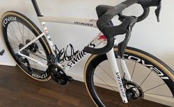 Specialized S-Works Tarmac SL8 Red Bull | Specialized S-Works Tarmac SL8 Red Bull | velomarkt.ch