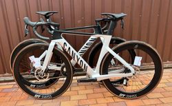 2024 Canyon Aeroad CF SLX 7 Disc eTap kaufen in Obvaldo #4 | velomarkt.ch