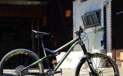 Commencal Meta AM V4 World Cup — Size M | Commencal Meta AM V4 World Cup — Size M | velomarkt.ch