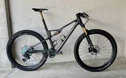 Orbea Oiz M-LTD OMX Carbon 2023 | Grösse L | XX1 AXS | DT Swiss XRC 1200 | Quarq Powermeter | Orbea Oiz M-LTD OMX Carbon 2023 | Grösse L | XX1 A | velomarkt.ch