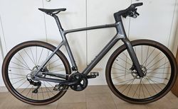 SCOTT Metrix 10 Carbon | Poids: 9.06kg - Taille L / 56 – État Neuf (200 km) | velomarkt.ch
