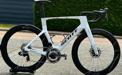 Scott Foil RC Custom SRAM Red AXS | Scott Foil RC Custom SRAM Red AXS | velomarkt.ch