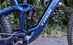 Super leichtes Fully Carbon eBike Trek Fuel EXe 9.8 GX AXS, 2025, Wireless-SRAM Schaltwerk kaufen in Zurich #5 | velomarkt.ch