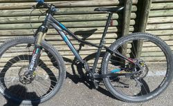 Pyro twentyseven.5 Disc B.14 | Sehr leichte gut ausgerüstetes Kinder-MTB | velomarkt.ch