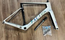 Factor Ostro VAM V.2 gr. 56 | Factor Ostro VAM V.2 gr. 56 | velomarkt.ch