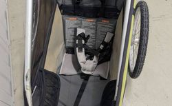 1er Kinder Veloanhänger Chariot Cougar 1 kaufen in Zurich #5 | velomarkt.ch