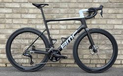 BMC Teammachine SLR 01, Grösse 58 | Farbe: CARBON BLACK / COOL WHITE | velomarkt.ch