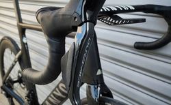 2024 Canyon Aeroad CFR Disc Di2 kaufen in Obwalden #2 | velomarkt.ch