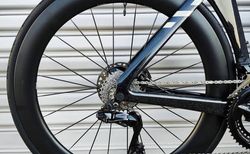 2024 Canyon Aeroad CFR Disc Di2 kaufen in Obwalden #4 | velomarkt.ch