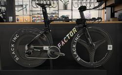 Factor Hanzo Custom L Gloss Chrome | factor_004 | velomarkt.ch
