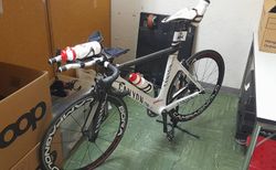 Canyon Speedmax mit Campagnolo Record und Zipp Scheibenrad | sehr wenig gefahren. nur an Wettkämpfen | velomarkt.ch