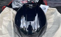 Neuer Ekoi AR14 Helm, Gr. M (54-58cm), ungetragen, Sonderedition Klavierlack kaufen in Berne #2 | velomarkt.ch