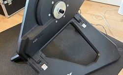 Tacx Neo Smart mit Zubehör | Tacx Neo Smart mit Zubehör | velomarkt.ch