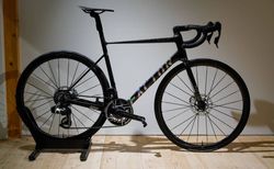 FACTOR O2 VAM SRAM RED mit PM 54 Chrome |  | velomarkt.ch