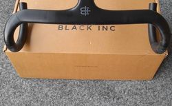 Black Inc Carbon Lenker-Vorbau-Einheit | Factor Black Inc Cockpit | velomarkt.ch