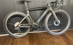 Neuwertig Scott Foil RC10 - 2026 | Dura Ace Powermeter | Pro Upgrades | Neuwertig | Powermeter | velomarkt.ch