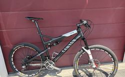 Canyon Lux MR | Leichtes Fully mit 26 Zoll Räder | velomarkt.ch