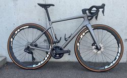 ENVE Melee 2024 | Grösse 54 | 7.4 kg | Ultegra Di2 | Zipp 353 NSW | velomarkt.ch