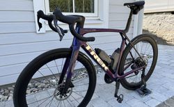 TREK Madone SLR 7 AXS Gen 8 | Aero Rennrad mit Sram Force & Powermeter | velomarkt.ch
