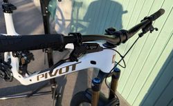 PIVOT FIREBIRD MY 2026 in XL - High End Enduro - Top Zustand und umfangreich verbessert kaufen in St. Gallen #4 | velomarkt.ch