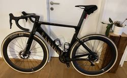 Canyon Aeroad CFR Di2 | Aus erster Hand, neuwertig Jahr 2026 | velomarkt.ch