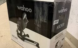 Wahoo Kickr WIFI V6 und Wahoo Kickr Climb | Neuwertiger Artikel | velomarkt.ch