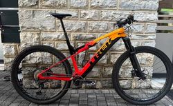 Trek E-Caliber 9.8, L, wie NEU | Trek E-Caliber 9.8, L, wie NEU | velomarkt.ch