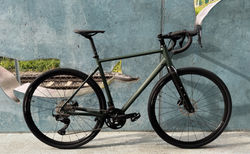 Intec GX3 Custom-Gravelbike I GRX 2x12 I Grösse L I Tannengrün matt | Intec GX3 Aluminium Gravelbike I Grösse L | velomarkt.ch