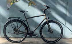 Intec M06 Stahl Tourenvelo I Pinion Getriebe I Grösse M I Umbraugrau glanz | Intec M06 Stahl Tourenvelo I Pinion Getriebe I M | velomarkt.ch