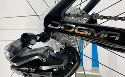 Pinarello Dogma F mit Campagnolo kaufen in Zürich #4 | velomarkt.ch
