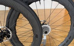 Zipp 454 NSW Carbon Disc XDR Laufradsatz | Carbon LR 58mm | velomarkt.ch